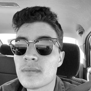 Meet your Posher, Carlos